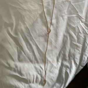 Kendra Scott necklace